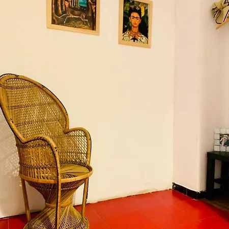 Propia לינה וארוחת בוקר