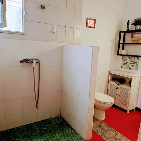 לינה וארוחת בוקר Propia