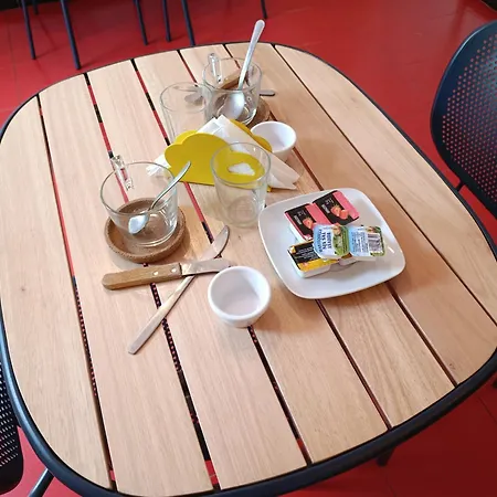 Couette-café Propia 2*