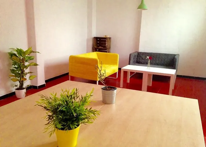 Alojamento de Acomodação e Pequeno-almoço Habitación Propia 2*